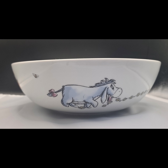 Disney Winnie the Pooh & Friends "Daisy Chain" 9” Serving Bowl. - Picture 4 of 7